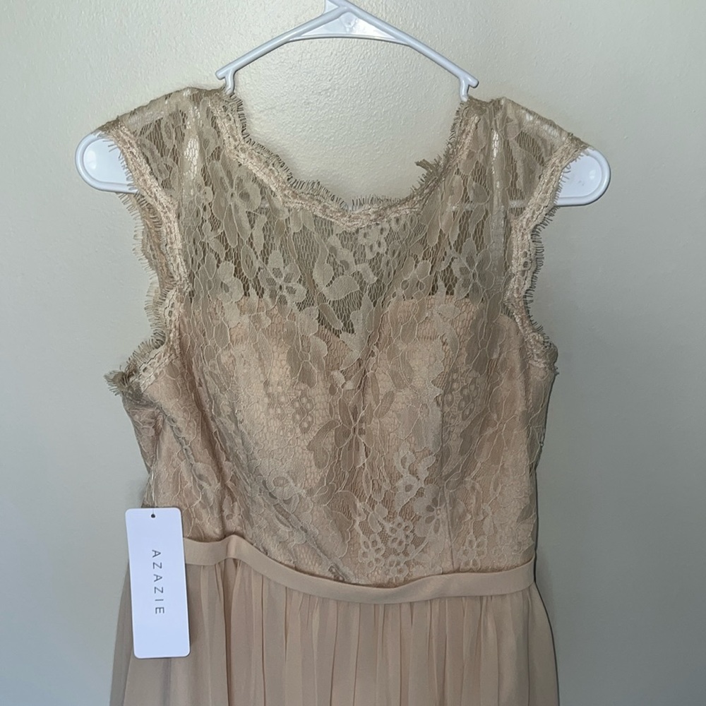 Azazie Arden Dress in champagne NWT sz 12 with bag
